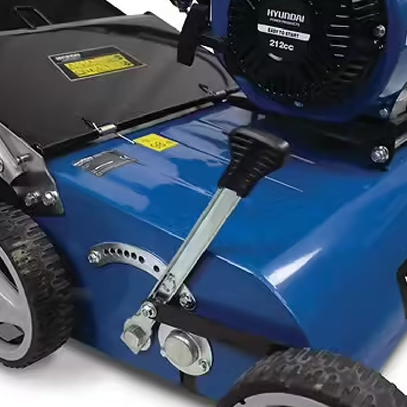 Scarificateur thermique HYUNDAI - 212 cm³ 40 cm 35 L