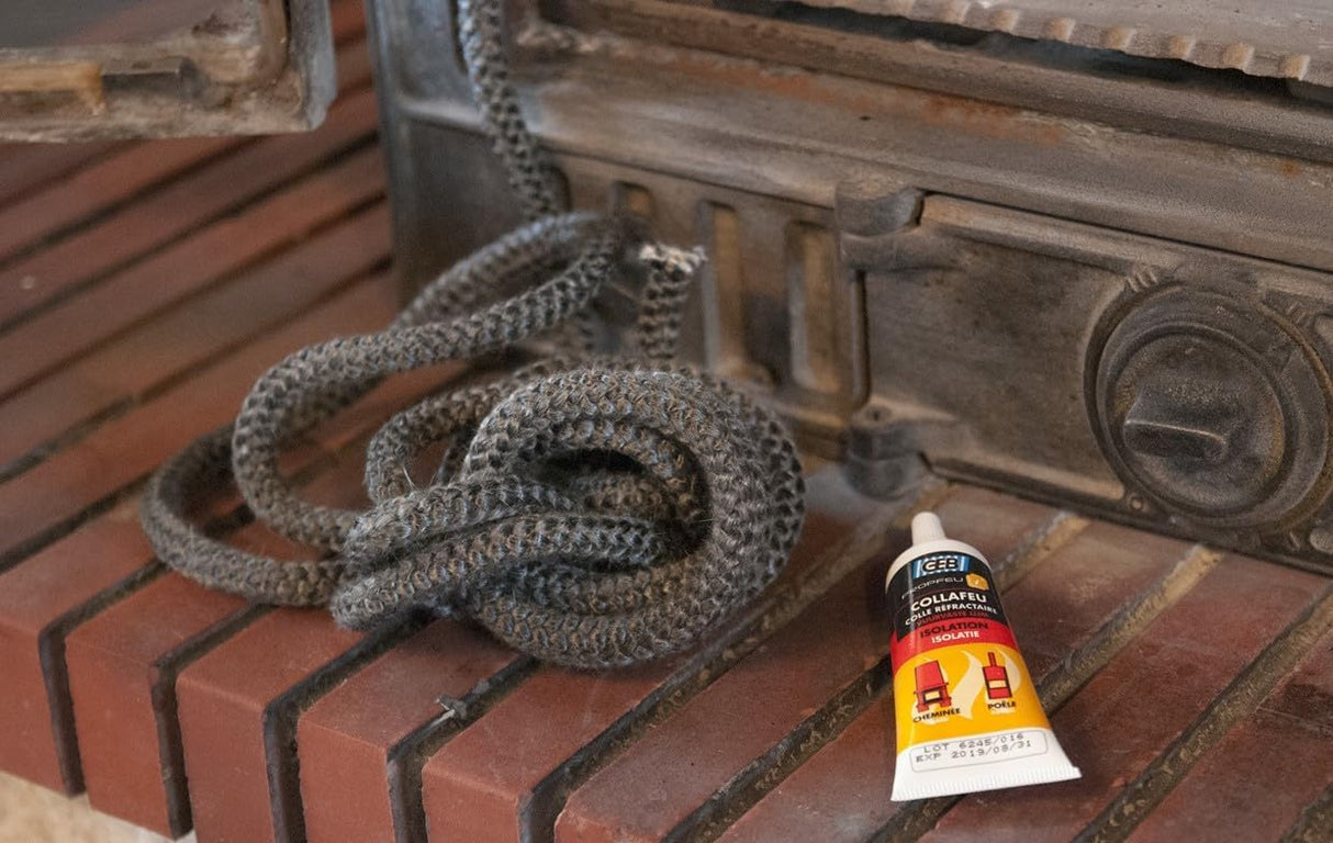 Kit complet GEB Tresse ronde 2,5m Ø 7 à 8mm en fibre de verre + Colle réfractaire Collafeu 20 ml