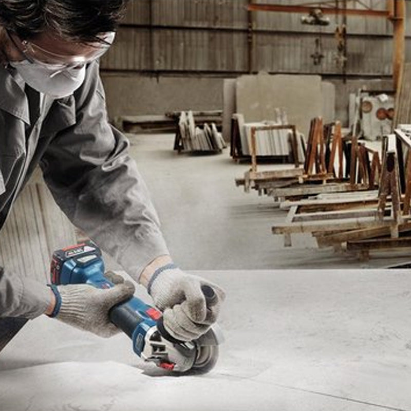 Pack 4 outils 18V BOSCH : GSR 18V-110C + GDX 18V-210C + GWS 18V-10 + GBH 18V-24C + 1 batterie 4,0 Ah (ProCORE) + 2 batteries 5,5 Ah (ProCORE) + GAL 1880CV (L)