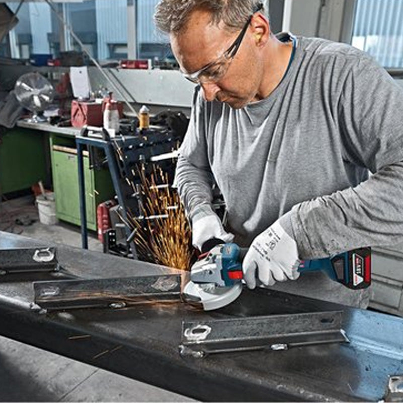 Pack 4 outils 18V BOSCH : GSR 18V-110C + GDX 18V-210C + GWS 18V-10 + GBH 18V-24C + 1 batterie 4,0 Ah (ProCORE) + 2 batteries 5,5 Ah (ProCORE) + GAL 1880CV (L)