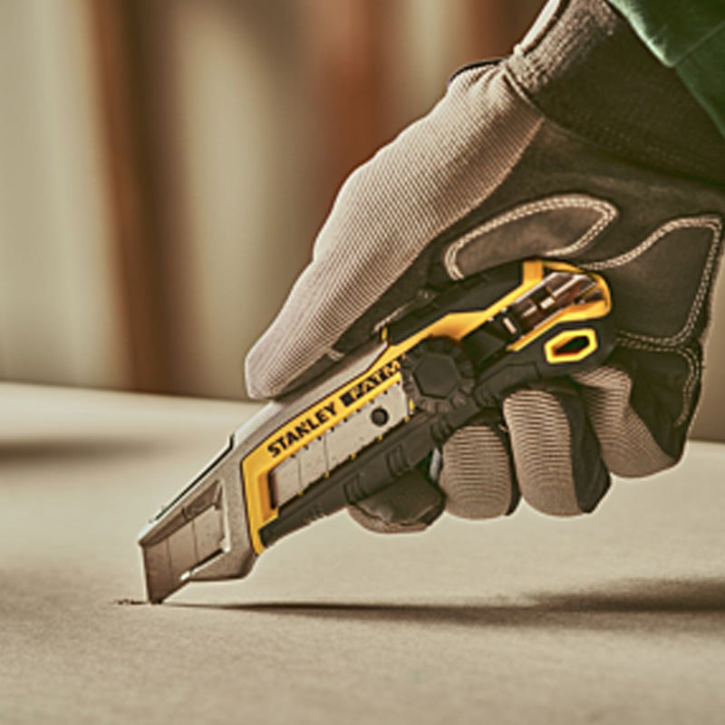 Cutter 18mm quick snap fatmax – molette crantée - STANLEY - FMHT10592-0