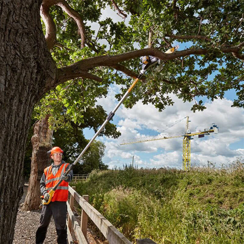 Elagueuse sur perche XR 18V DEWALT DCMPS567P1-QW 5AH Li-Ion Brushless