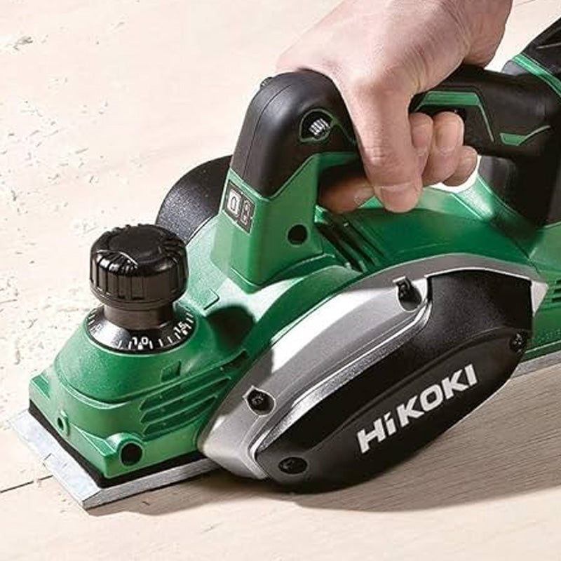 Rabot 18V Li-ion glissière - 82mm - HIKOKI P18DSLW4Z feuillure 9mm (vendu sans batterie)