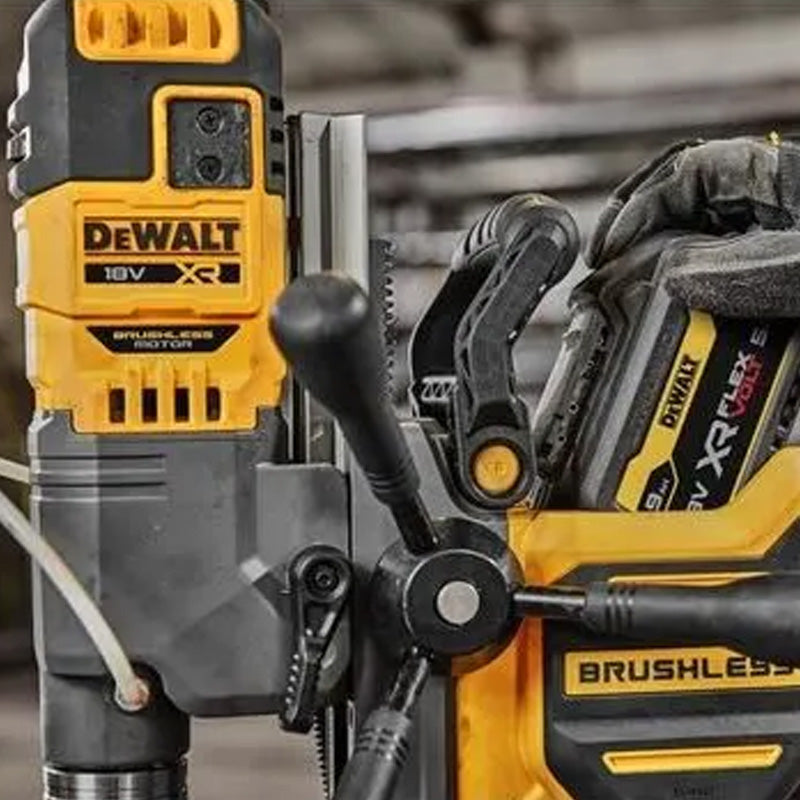 Perceuse magnétique DEWALT DCD1623N-XJ XR 18V ADVANTAGE brushless (sans batteries, sans chargeur)