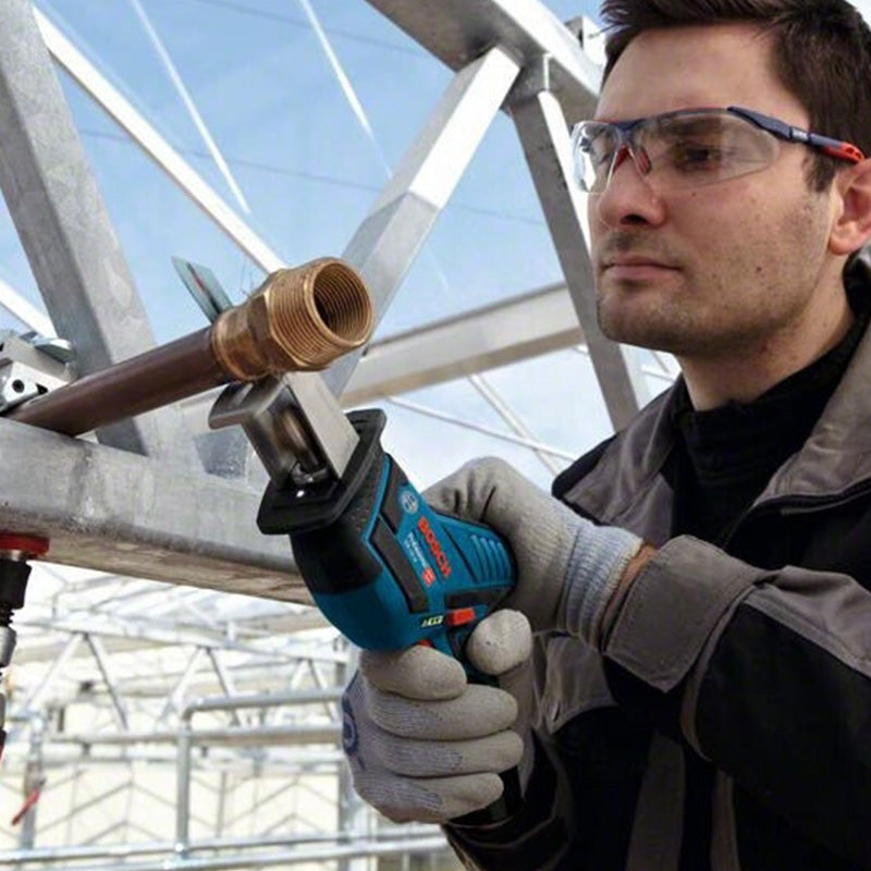 Scie Sabre sans fil BOSCH 060164L902 GSA 12V - 14 Professionnal ((vendu sans batterie) en carton)