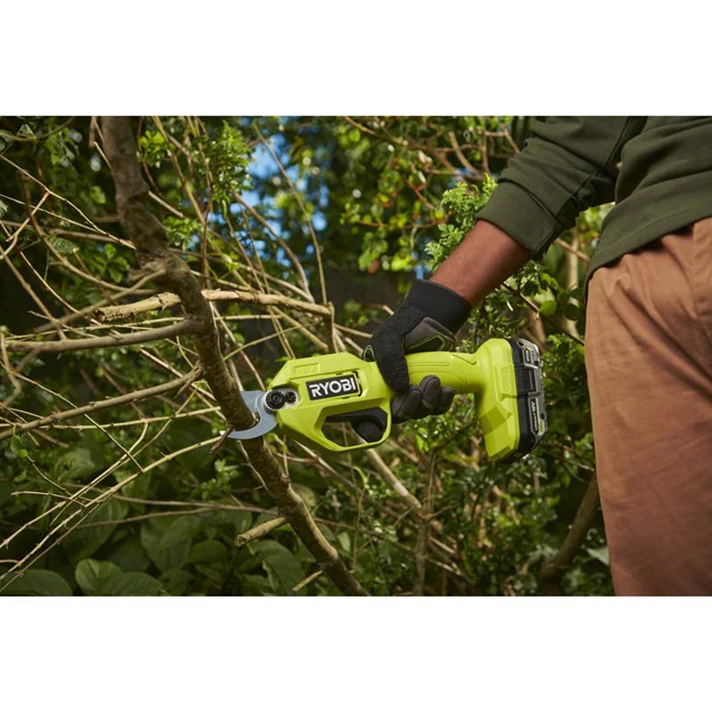 Sécateur 18V ONE+™ RYOBI RY18SCA-0 lames Bypass chromées en acier carbone japonais SK5 - capacité de coupe 25 mm (Produit seul)