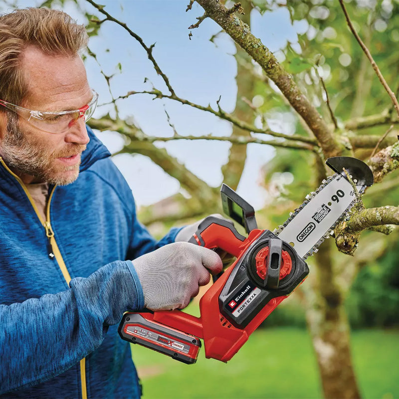 Tronçonneuse sans fil à poignée supérieure FORTEXXA 18/20 TH avec une batterie 3Ah