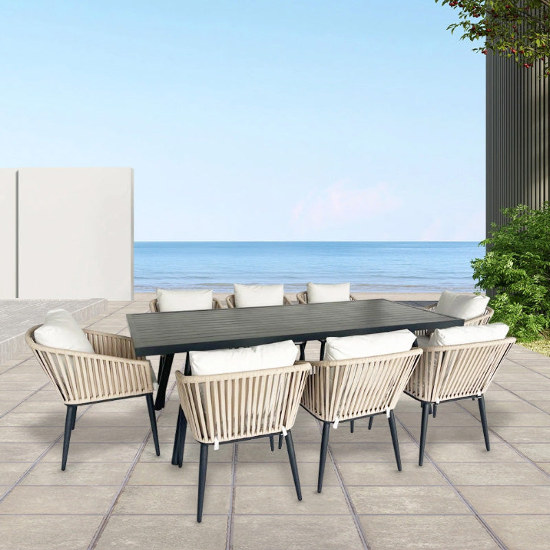 Table 6 places GASPARD 160x74cm CEZARE