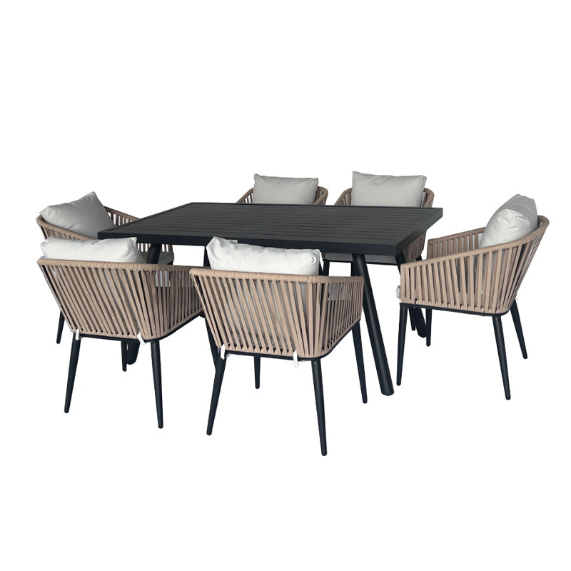 Table 6 places GASPARD 160x74cm CEZARE