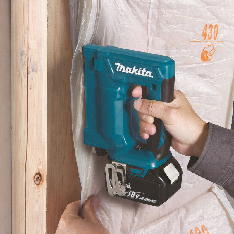 Agrafeuse LXT MAKITA DST112Z 18V Li-ion 7/10 mm (produit seul)