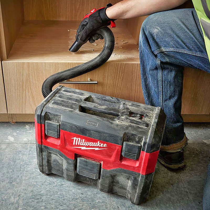 Aspirateur eau et poussière sans fil MILWAUKEE M18 VC2-0 18V (vendu sans batterie)