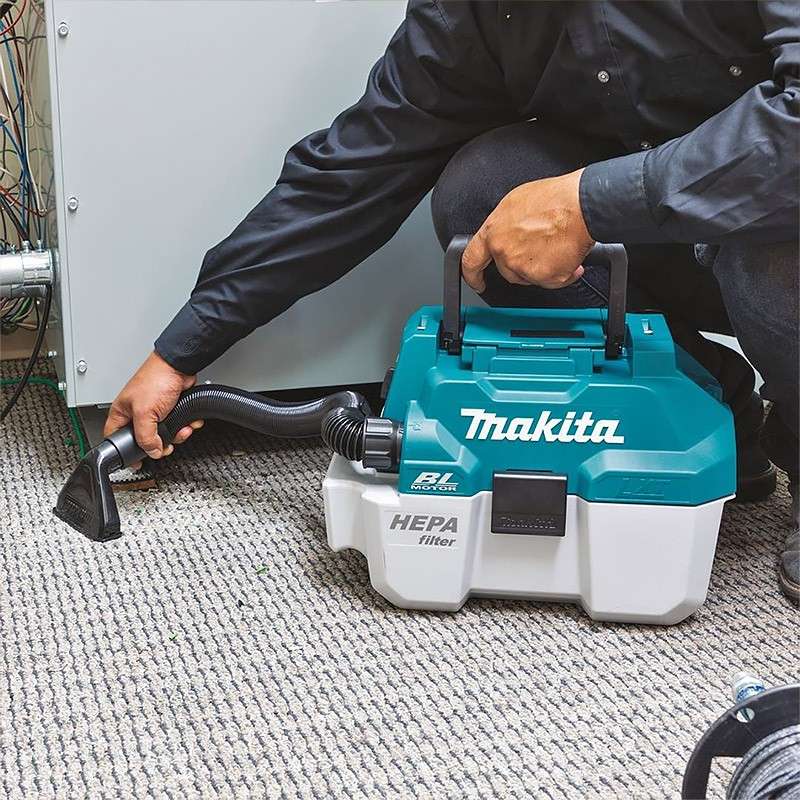 Aspirateur Souffleur MAKITA DVC750LZX1 18V Li-Ion 6,7/4,2mbar (vendu sans batterie)