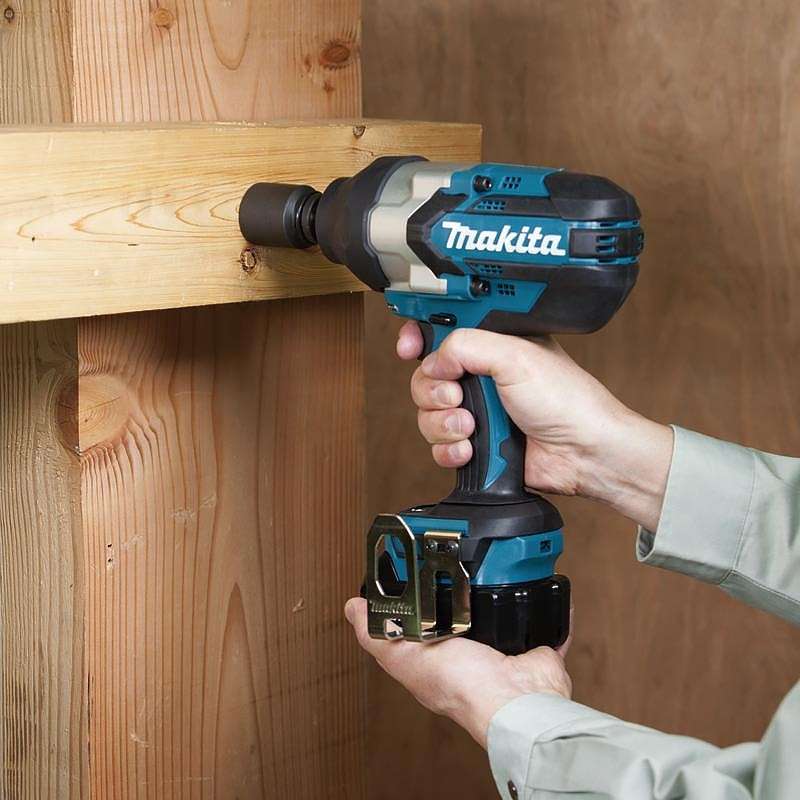 Boulonneuse à Chocs MAKITA DTW1002ZJ 18 V Li-ion 1000 Nm