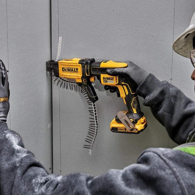 Chargeur vis en bande XR 18V DEWALT DCF6202-XJ pour visseuse plaque de plâtre