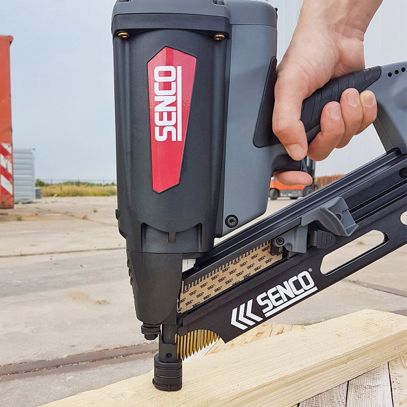 Cloueur à gaz Charpente SENCO SGT90i