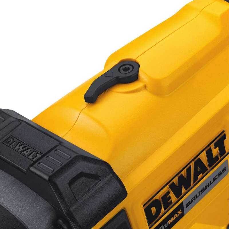 Cloueur béton et acier 18V DEWALT DCN890P2-QW Brushless avec un coffret et 2 batteries 18V - 5Ah Li-Ion