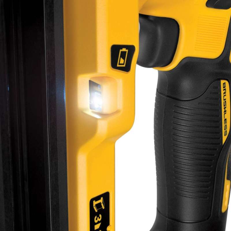 Cloueur béton et acier 18V DEWALT DCN890P2-QW Brushless avec un coffret et 2 batteries 18V - 5Ah Li-Ion