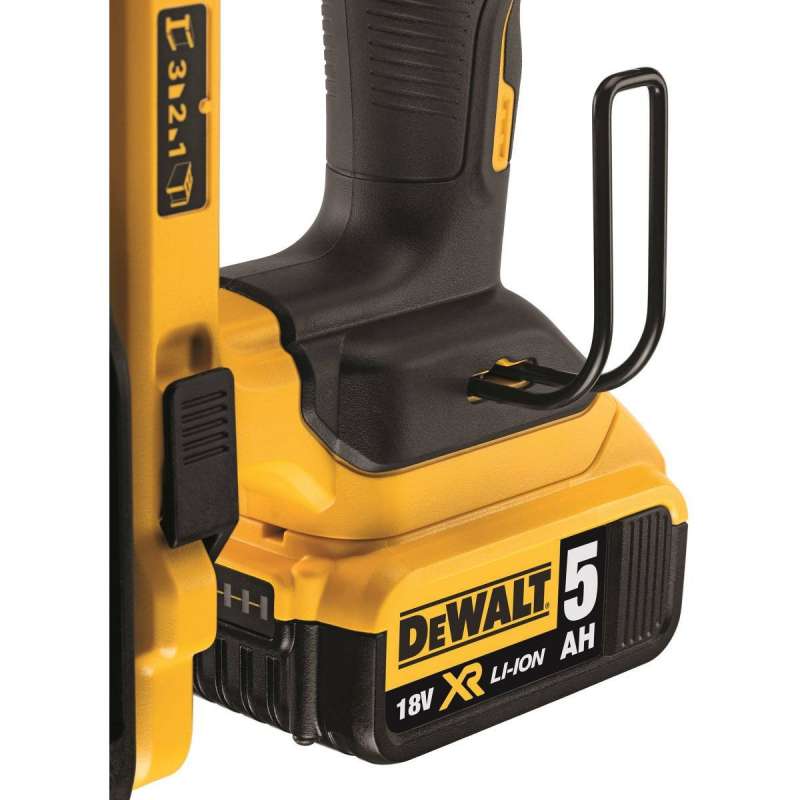 Cloueur béton et acier 18V DEWALT DCN890P2-QW Brushless avec un coffret et 2 batteries 18V - 5Ah Li-Ion