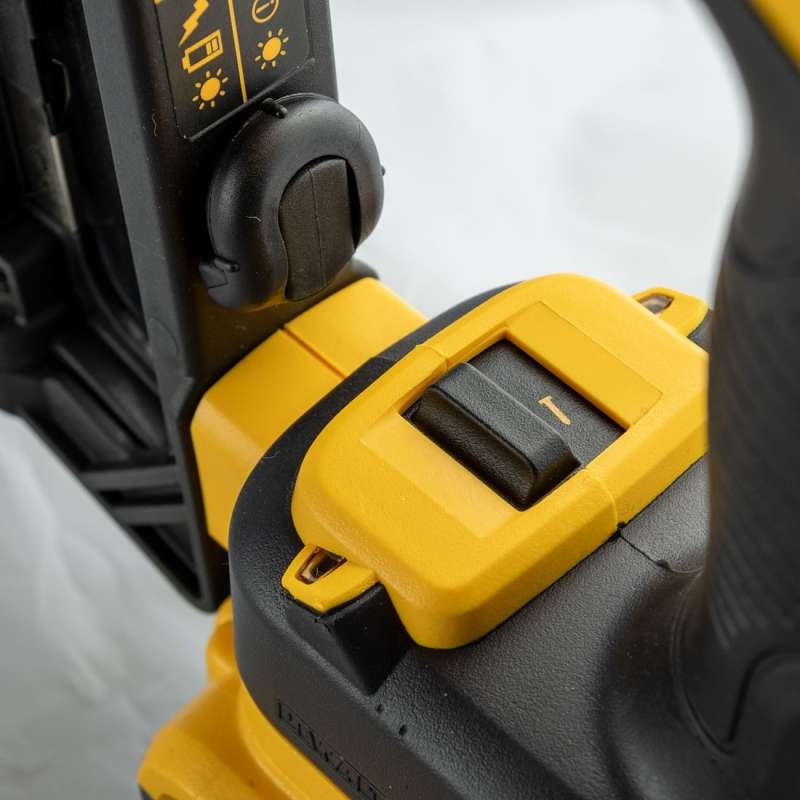 Cloueur de finition 16Ga 18V DEWALT DCN660N-XJ Brushless