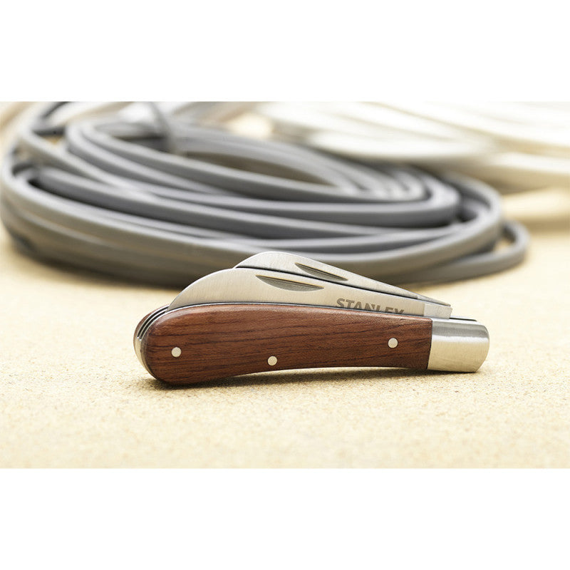 Couteau d'électricien à 2 lames STANLEY STHT0-62687 manche bois