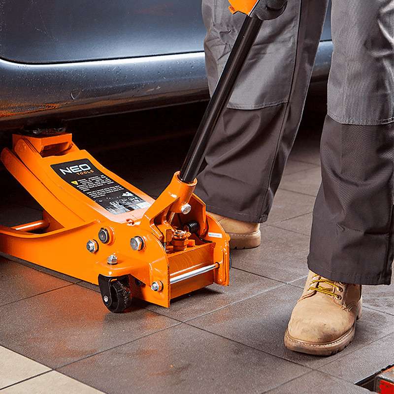 Cric Hydraulique Alu 2.5 T NEO TOOLS 11-731