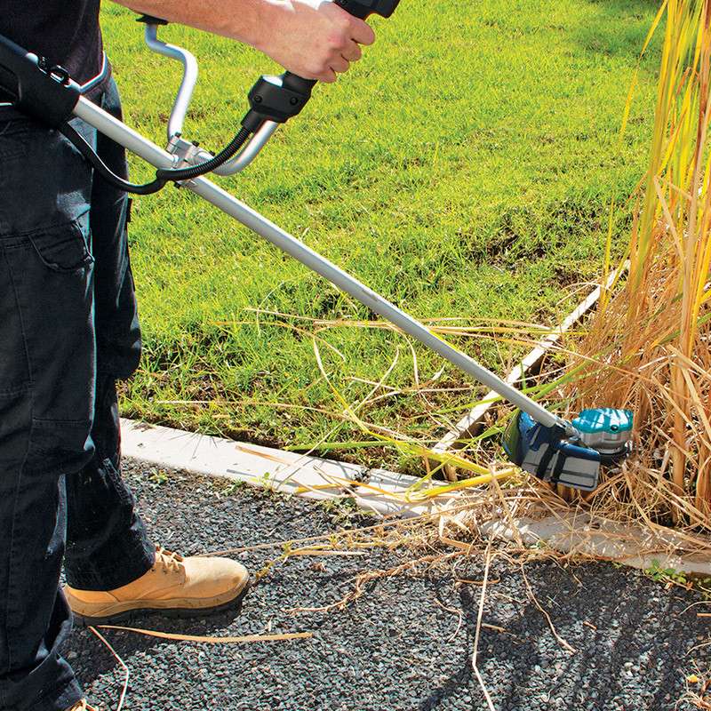 Débroussailleuse MAKITA DUR368AZ 36V (2x18V) Li-Ion (vendu sans batterie)