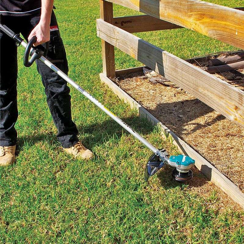 Débroussailleuse MAKITA DUR368LZ 36V (2x18V) Li-Ion (vendu sans batterie)