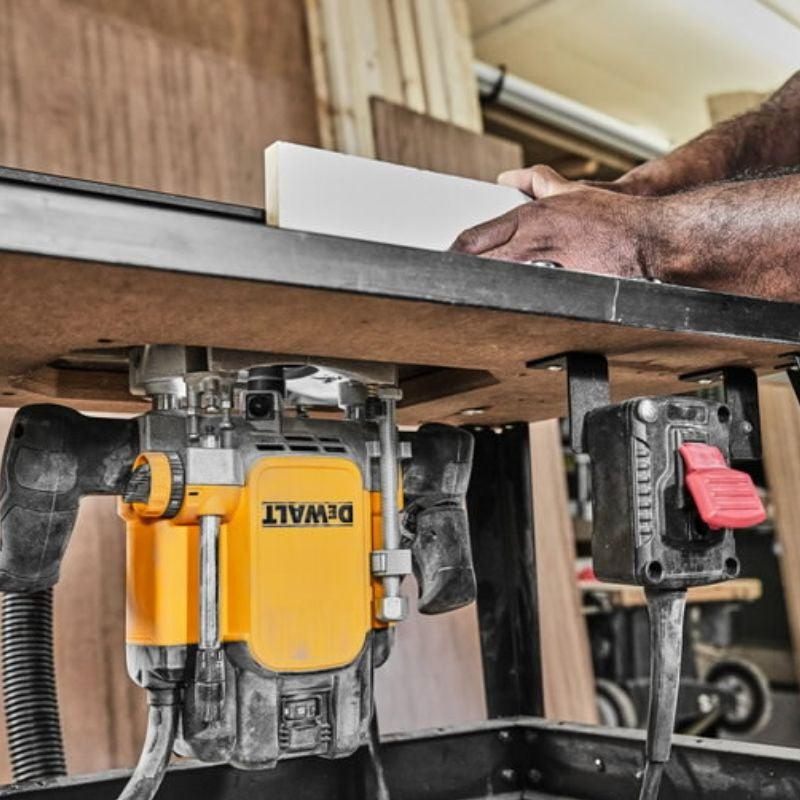 Défonceuse 2300W DEWALT DWE627KT-QS avec coffret