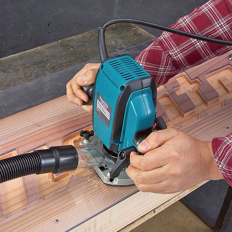 Défonceuse MAKITA RP0900XJ 900W Ø 8mm