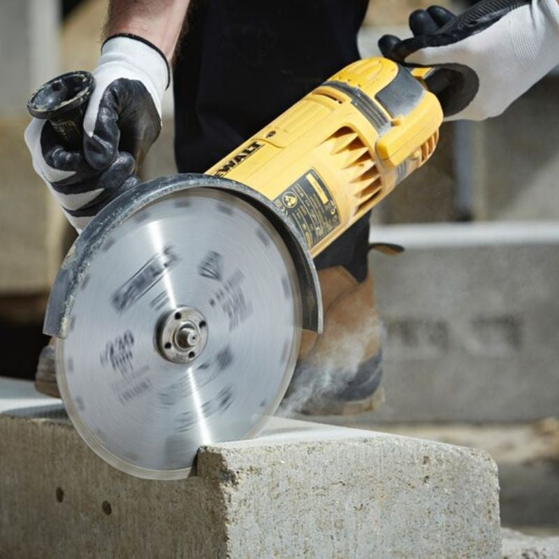 Disque fritté segmenté Ø230x22,2mm DEWALT DT3731-QZ pour matériaux de construction/béton