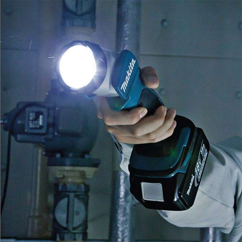 Lampe Torche MAKITA LED 18 V DML802 (vendu sans batterie)