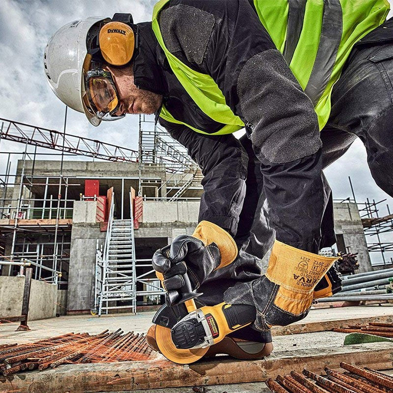 Meuleuse Ø125mm 18V DEWALT DCG405P3-QW avec un coffret et 3 batteries 5,0 Ah