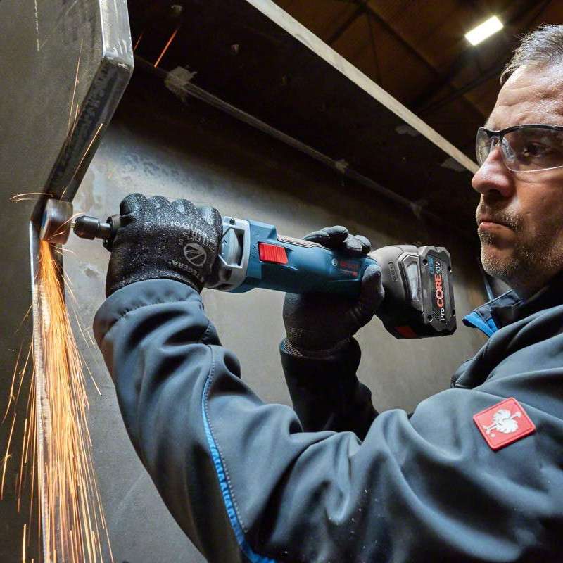 Meuleuse droite sans fil BOSCH 0601229100 - GGS 18V-23 LC Professional (vendu sans batterie) + L-Boxx