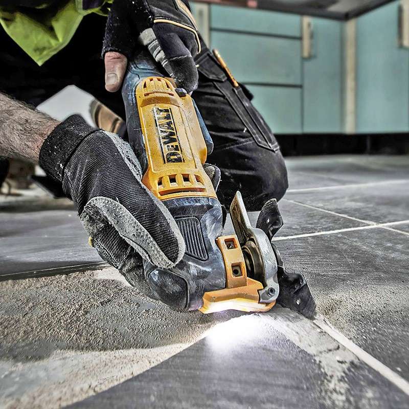 Outil multi-cutter oscillant 300W DEWALT DWE315KT-QS avec coffret et 32 accessoires