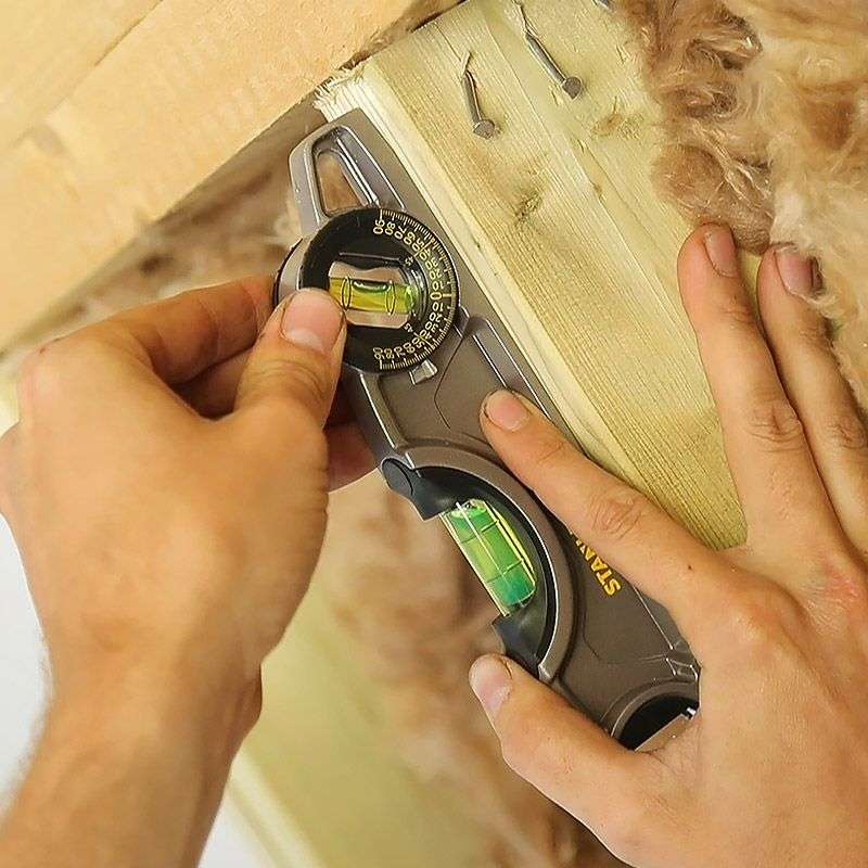 Niveau torpedo aluminium magnétique FATMAX PRO STANLEY 0-43-609 25 cm