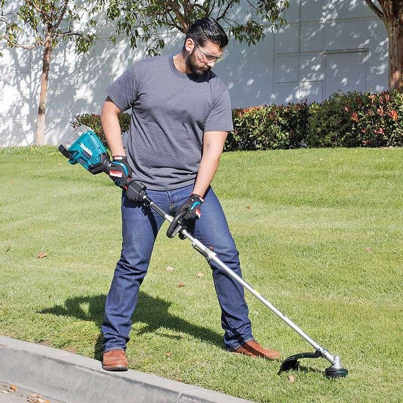 Outil Multifonctions MAKITA DUX60ZM4 (2x18V) Li-Ion (vendu sans batterie)