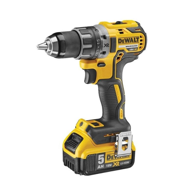Pack 2 outils 18V DEWALT DCK268P2T-QW : perceuse-visseuse compact DCD791 et visseuse à choc DCF887 avec un coffret et 2 batteries