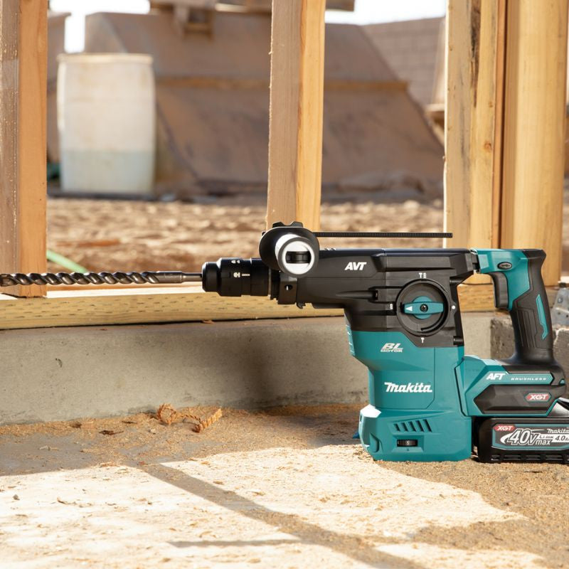 Perforateur-burineur SDS–PLUS 3,9J 40Vmax 30 mm XGT MAKITA HR009GZ (vendu sans batterie)