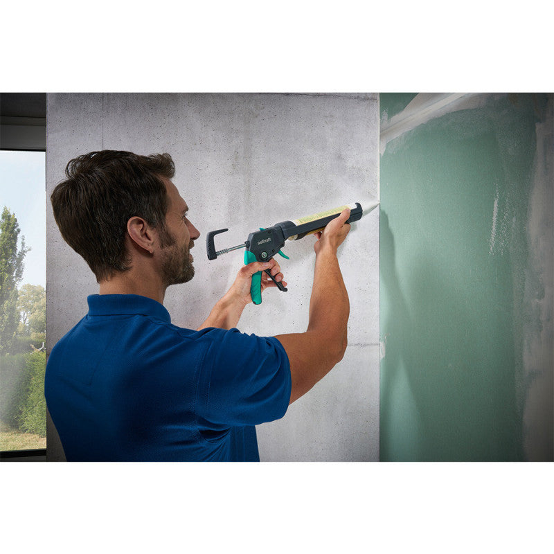 Pistolet à cartouche WOLFCRAFT MG 550 STRONG - 310 mL