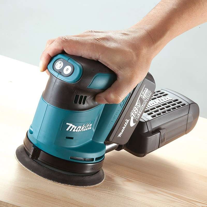 Ponceuse Excentrique MAKITA DBO180ZJ - LXT 18V - 125mm (vendu sans batterie)
