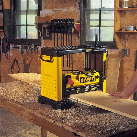 Rabot de chantier DEWALT DW733 1800W (Largeur de rabotage 317mm)