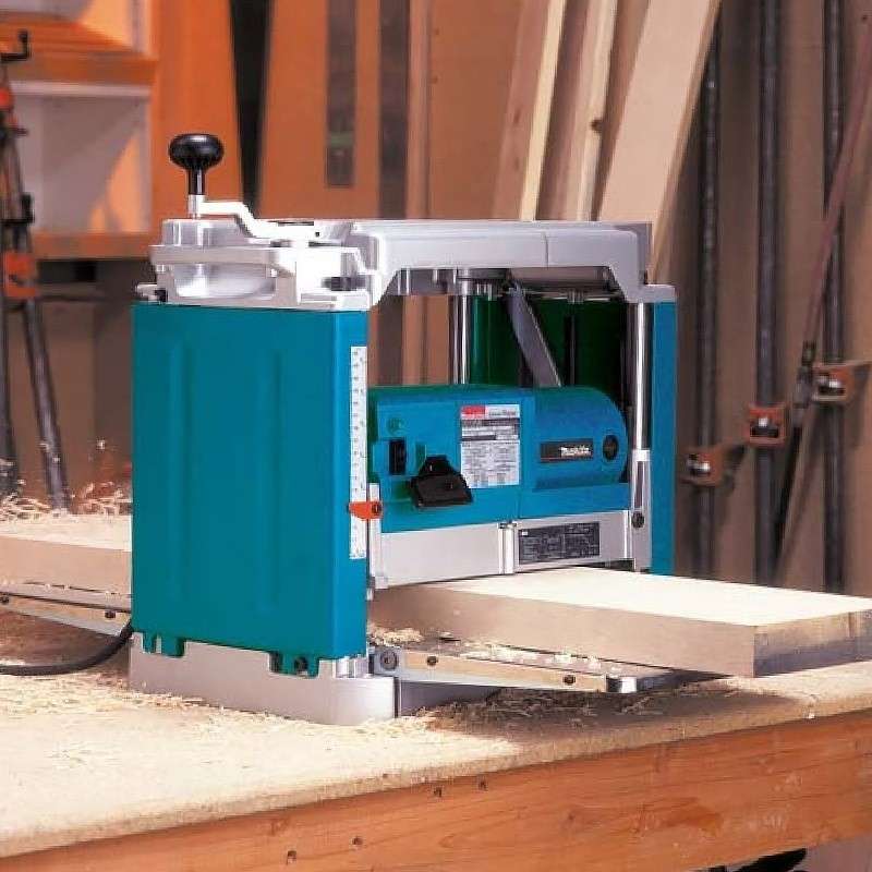 Raboteuse automatique MAKITA 2012NB