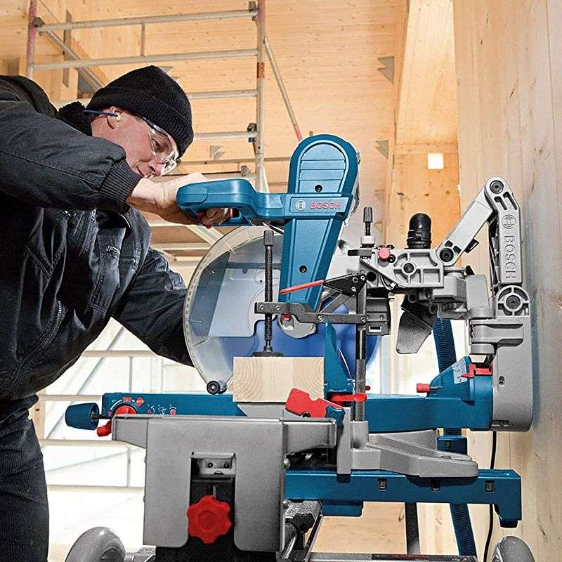 Scie à onglets Ø305mm BOSCH 0601B23600 - GCM 12 GDL Professional - 2000W