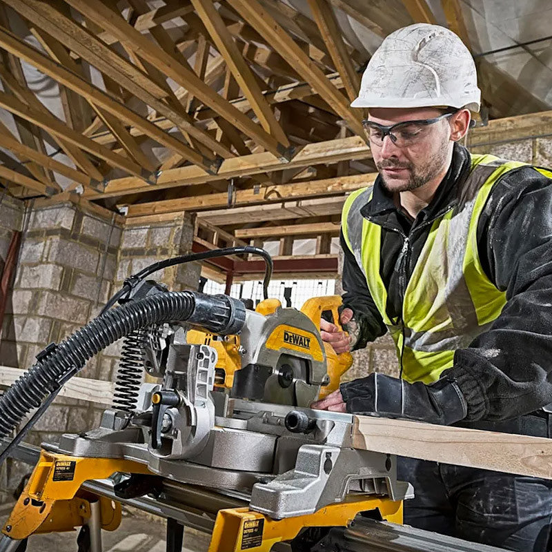 Scie à onglets radiale Ø216mm 1800W DEWALT DWS777-QS