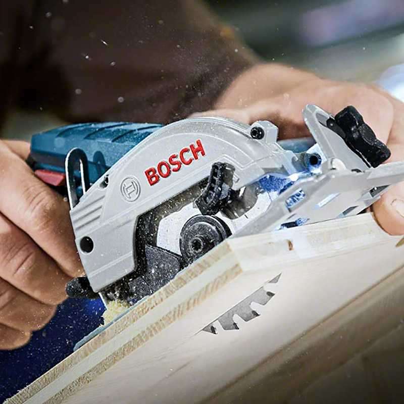 Scie circulaire sans fil BOSCH 06016A1002 - GKS 12V-26 Professional 12V (vendu sans batterie)