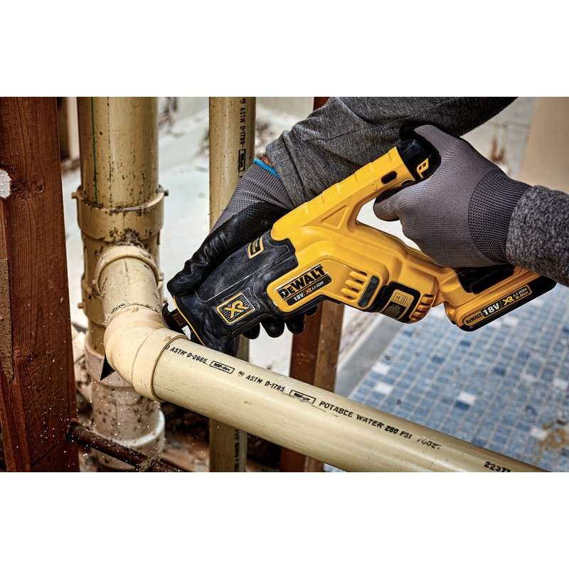 Scie sabre compacte 18V DEWALT DCS367N-XJ Brushless
