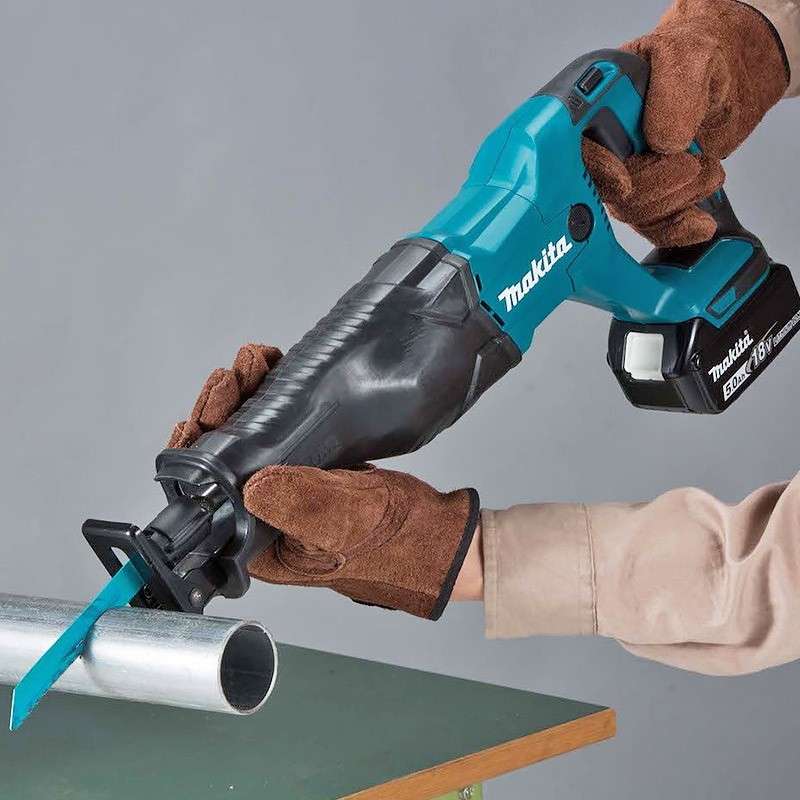Scie sabre MAKITA DJR186Z - 18V Li-ion (vendu sans batterie)