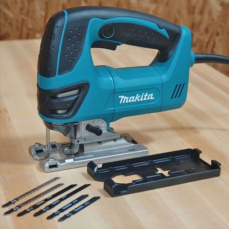 Scie sauteuse MAKITA 4350FCTJ 720 W
