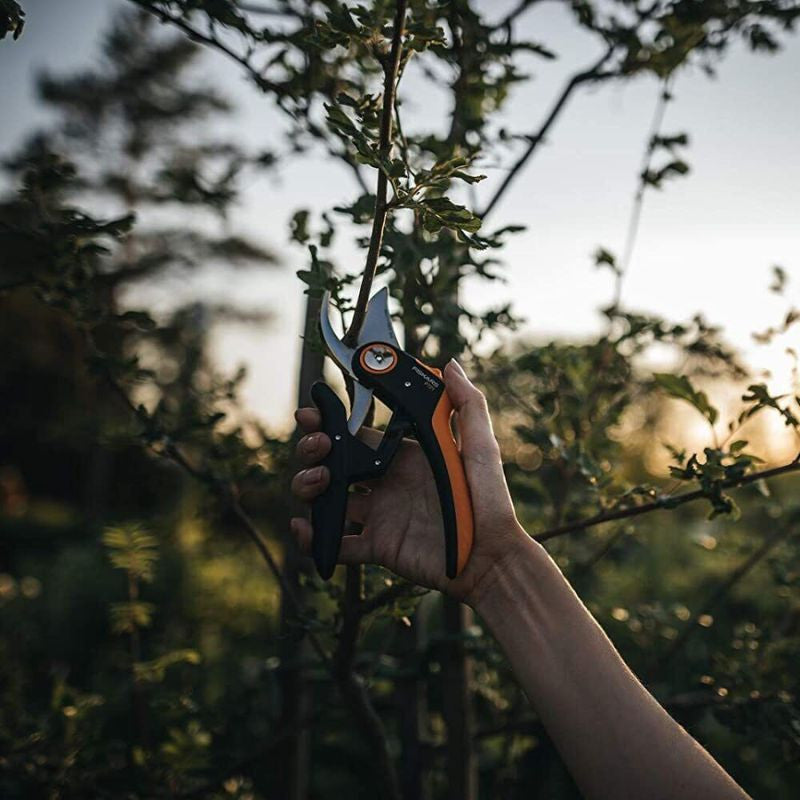 Sécateur à lame franche FISKARS Powerlever P721 - Ø24mm