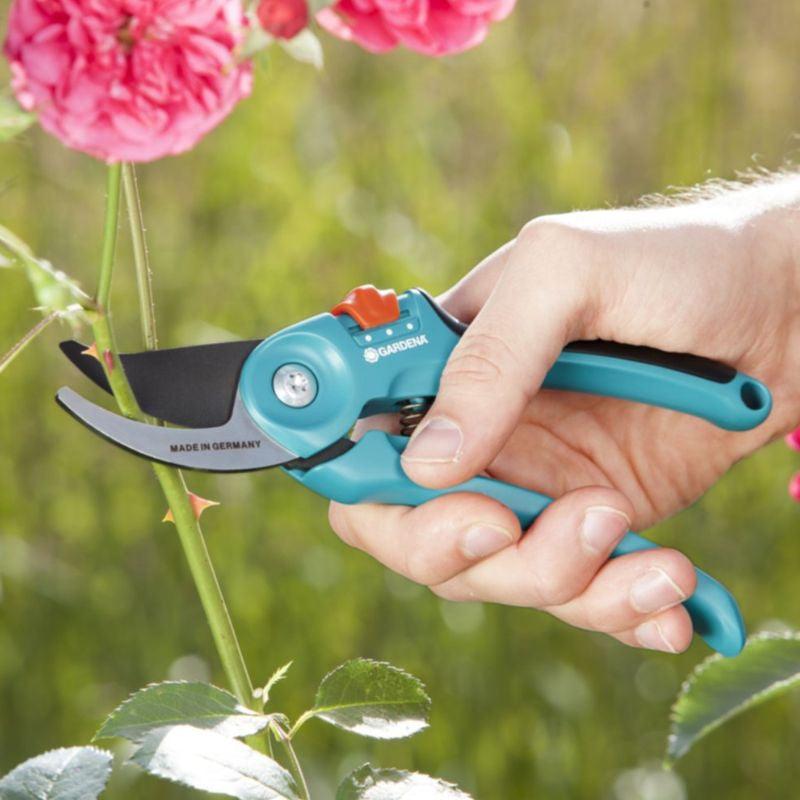 Sécateur réglable GARDENA Classic B/S-M - Lame franche - Ø22mm